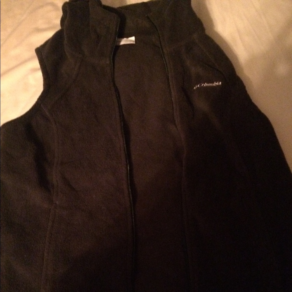 Columbia Vest - Breast Cancer Awareness Edition